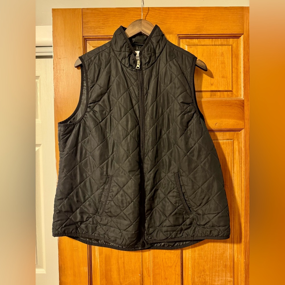 Old Navy Black Quilted Vest